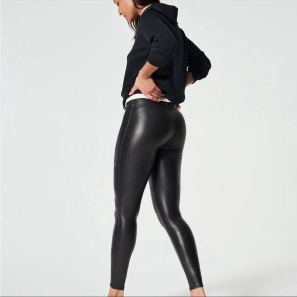 SPANX Faux Leather Moto Leggings Size Large